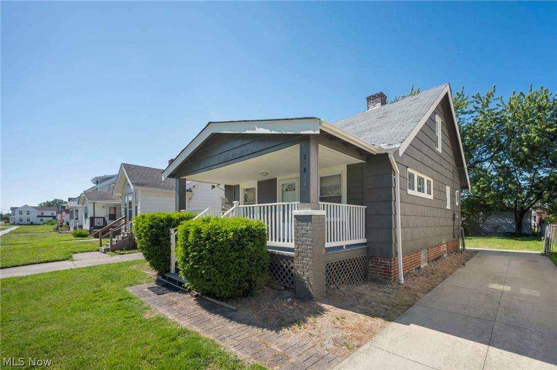 21821 Wilmore Avenue Euclid OH 44123