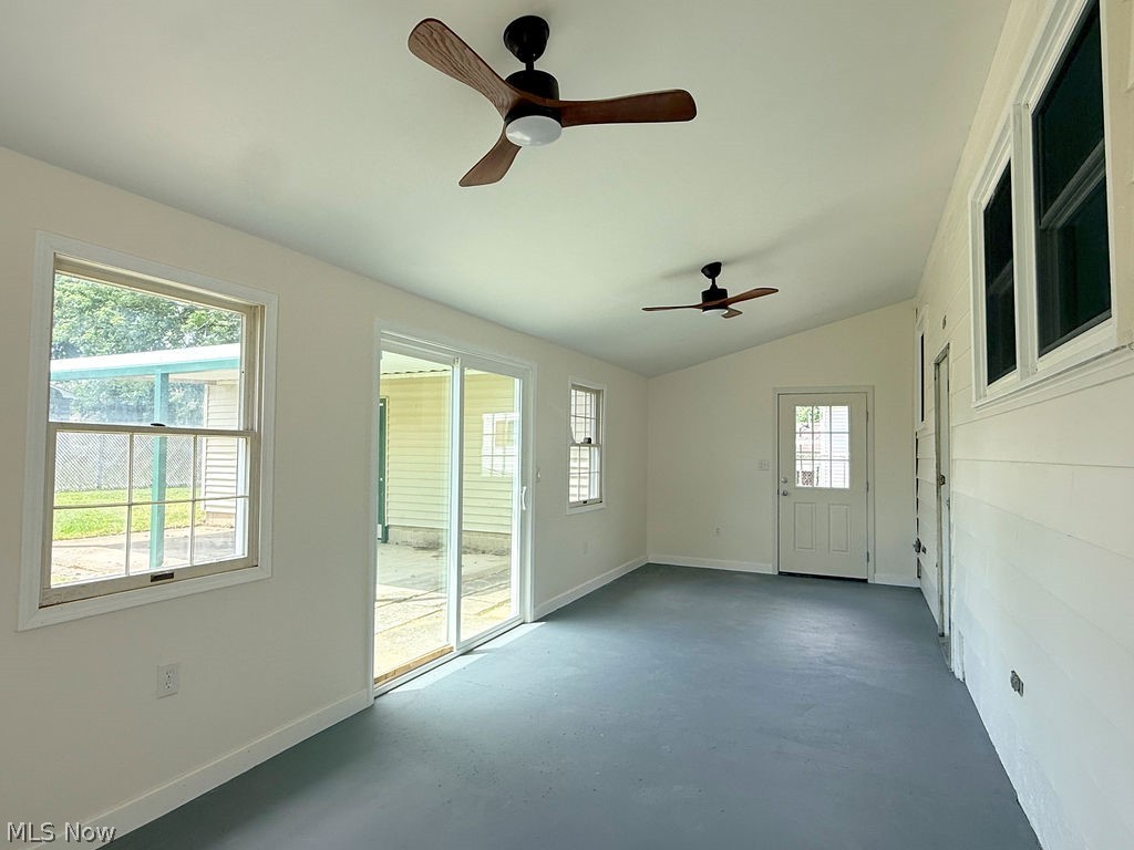 5193 Pinecrest Austintown OH 44515