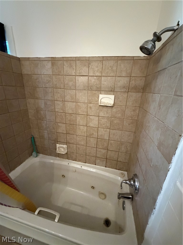 16812 Endora Road Cleveland OH 44112