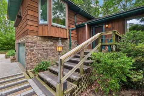 884 Dogwood Terrace Copley OH 44321