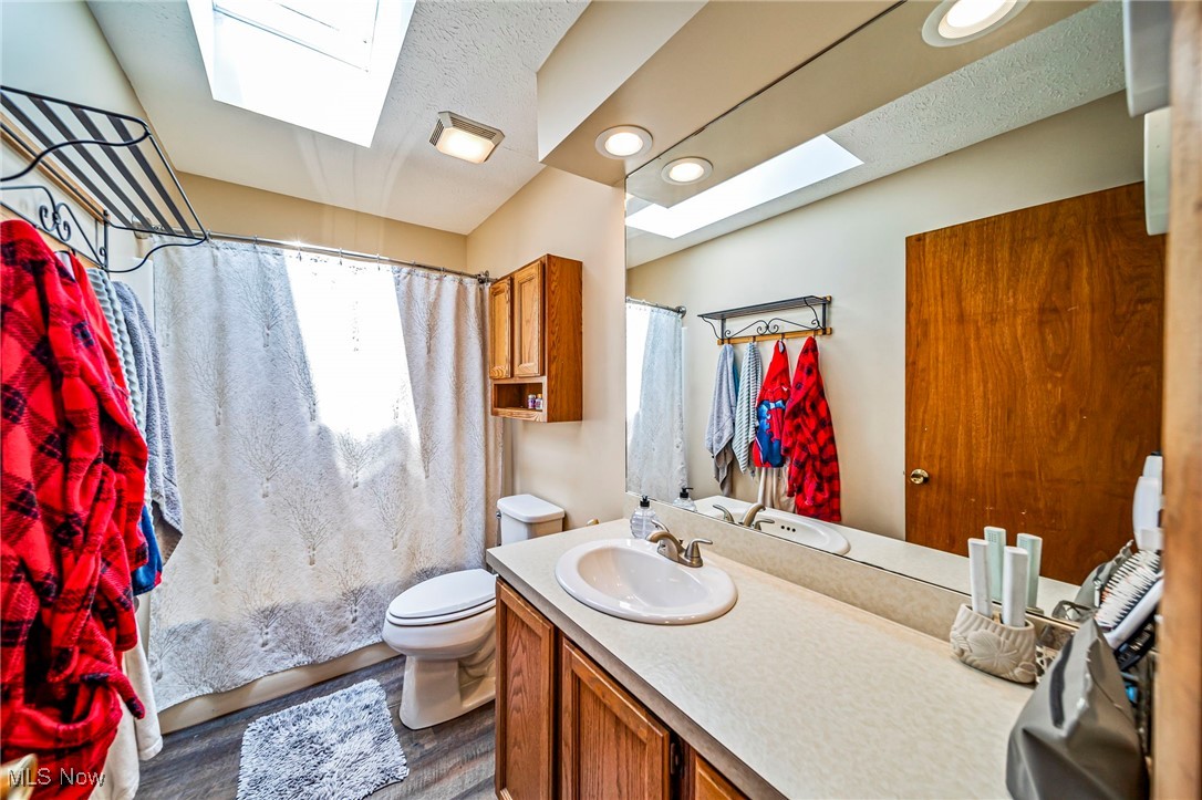 30317 Thomas Street Willowick OH 44095