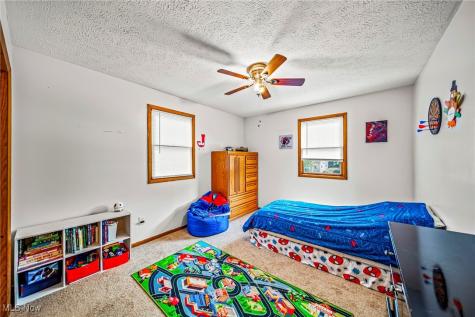 30317 Thomas Street Willowick OH 44095