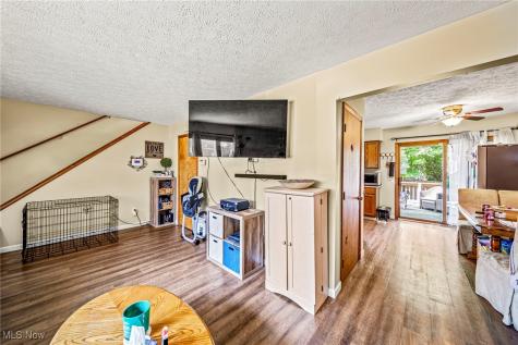 30317 Thomas Street Willowick OH 44095