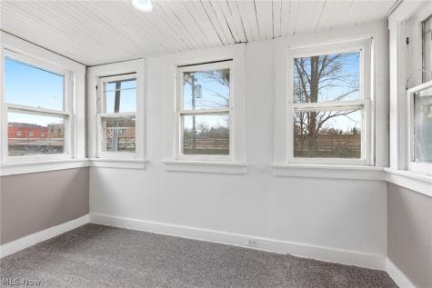 11816 Buckingham Avenue Cleveland OH 44120