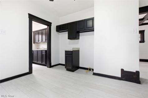 11816 Buckingham Avenue Cleveland OH 44120