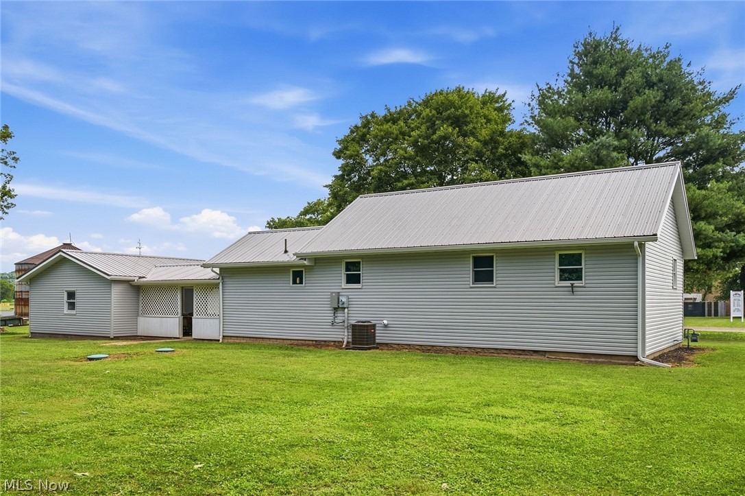 26479 State Route 60 Coshocton OH 43844