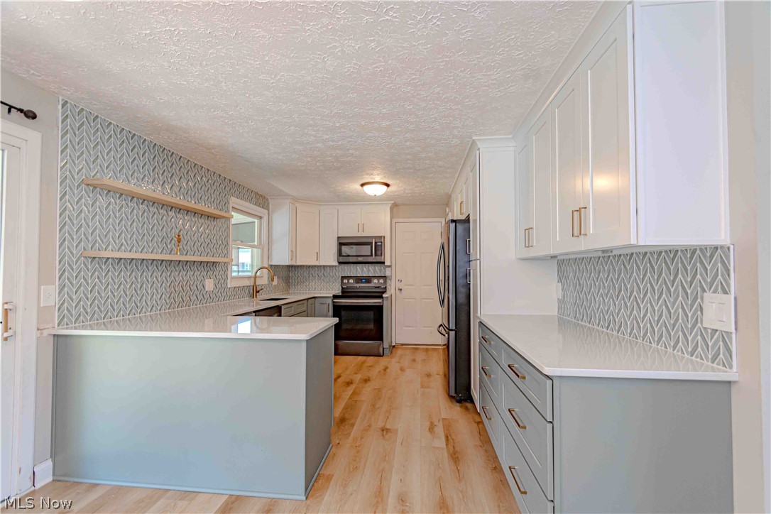 932 Richards Drive Louisville OH 44641