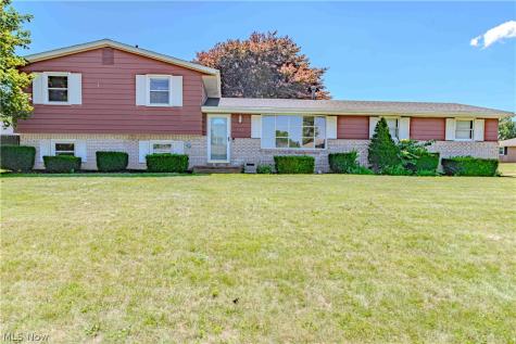932 Richards Drive Louisville OH 44641