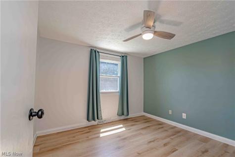 932 Richards Drive Louisville OH 44641