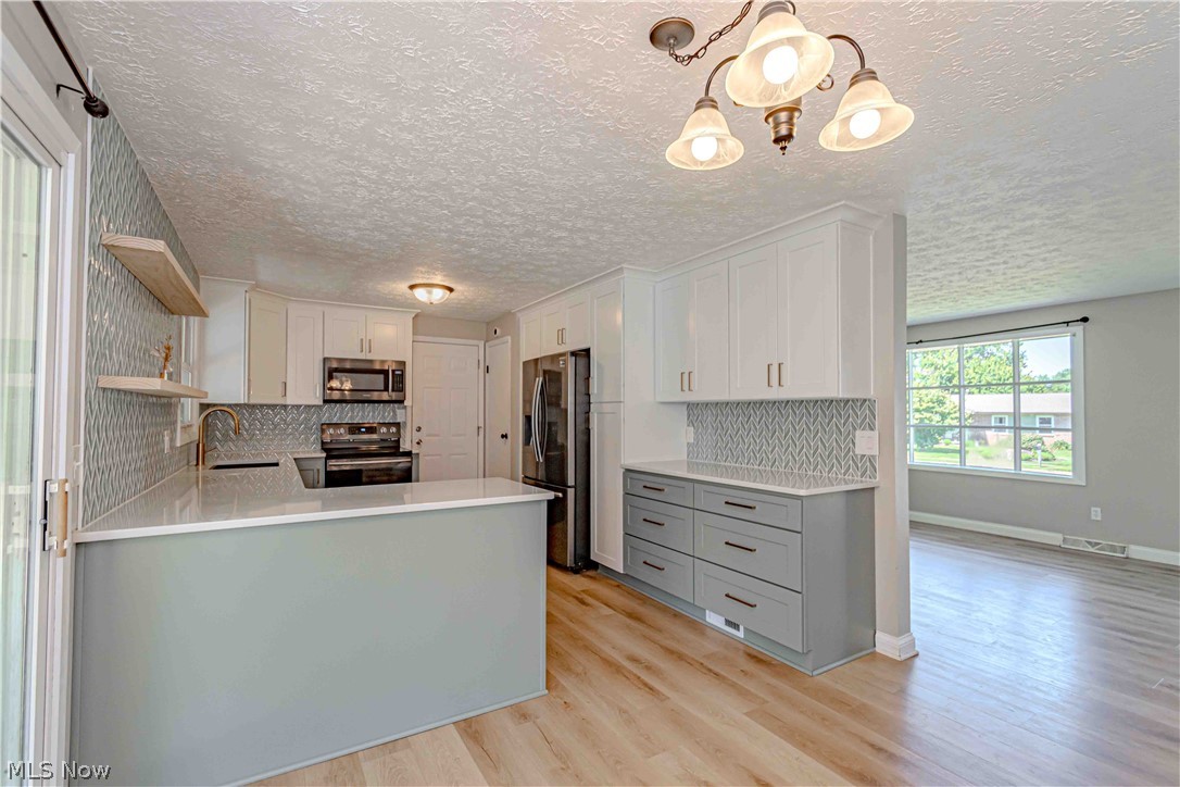 932 Richards Drive Louisville OH 44641