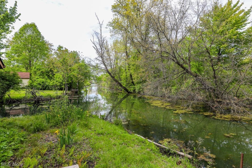 701 Portage Lakes Drive Coventry OH 44319