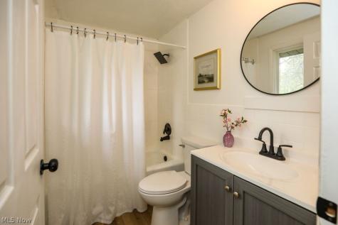 701 Portage Lakes Drive Coventry OH 44319