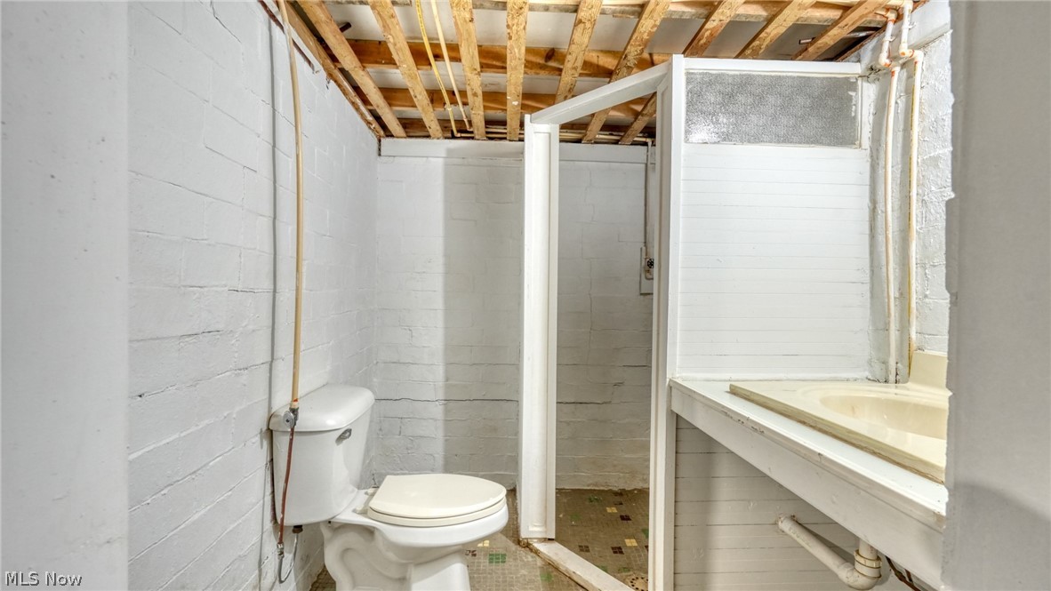 110 Cherry Lane New Concord OH 43762