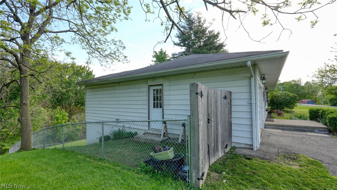 110 Cherry Lane New Concord OH 43762