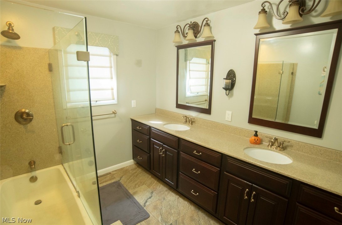 6262 W Liberty Hubbard OH 44425