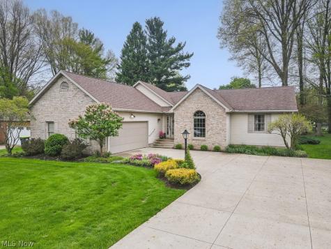 392 Maplewood Drive Alliance OH 44601