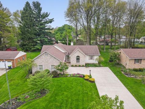 392 Maplewood Drive Alliance OH 44601
