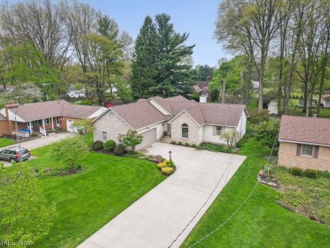 392 Maplewood Drive Alliance OH 44601