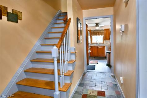 825 Ravine Drive Youngstown OH 44505