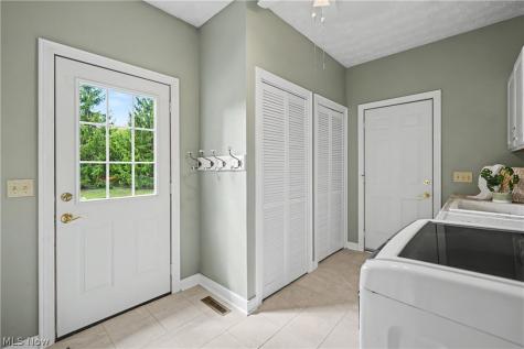 7624 Hempfield Lane Hudson OH 44236