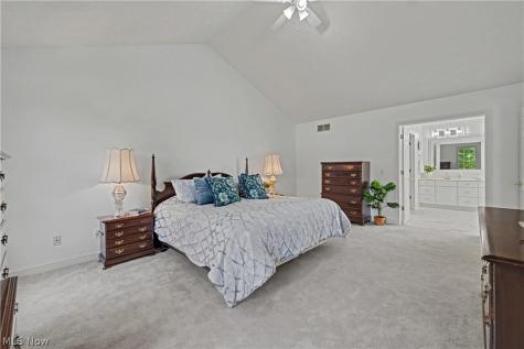 7624 Hempfield Lane Hudson OH 44236