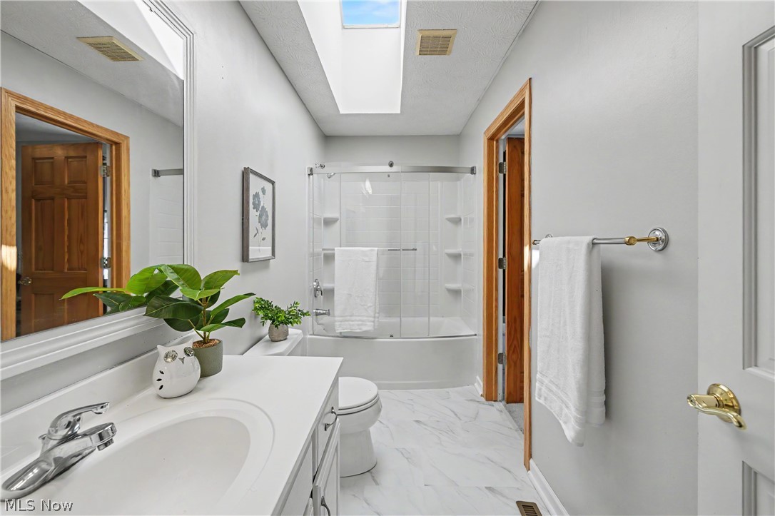 7624 Hempfield Lane Hudson OH 44236