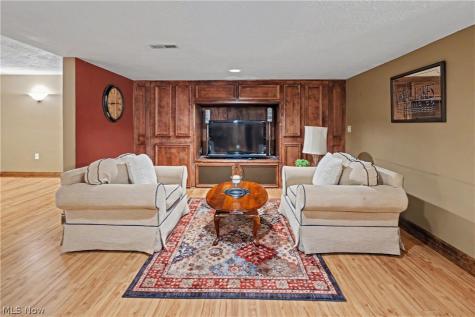 7624 Hempfield Lane Hudson OH 44236