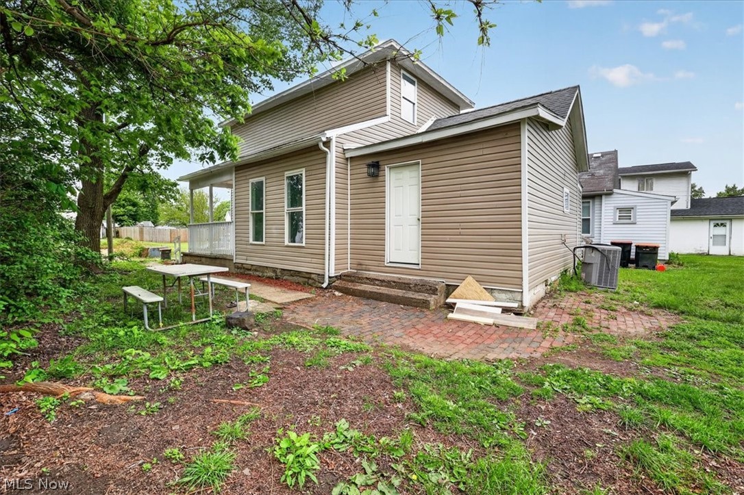84 Curtis Avenue Newark OH 43055