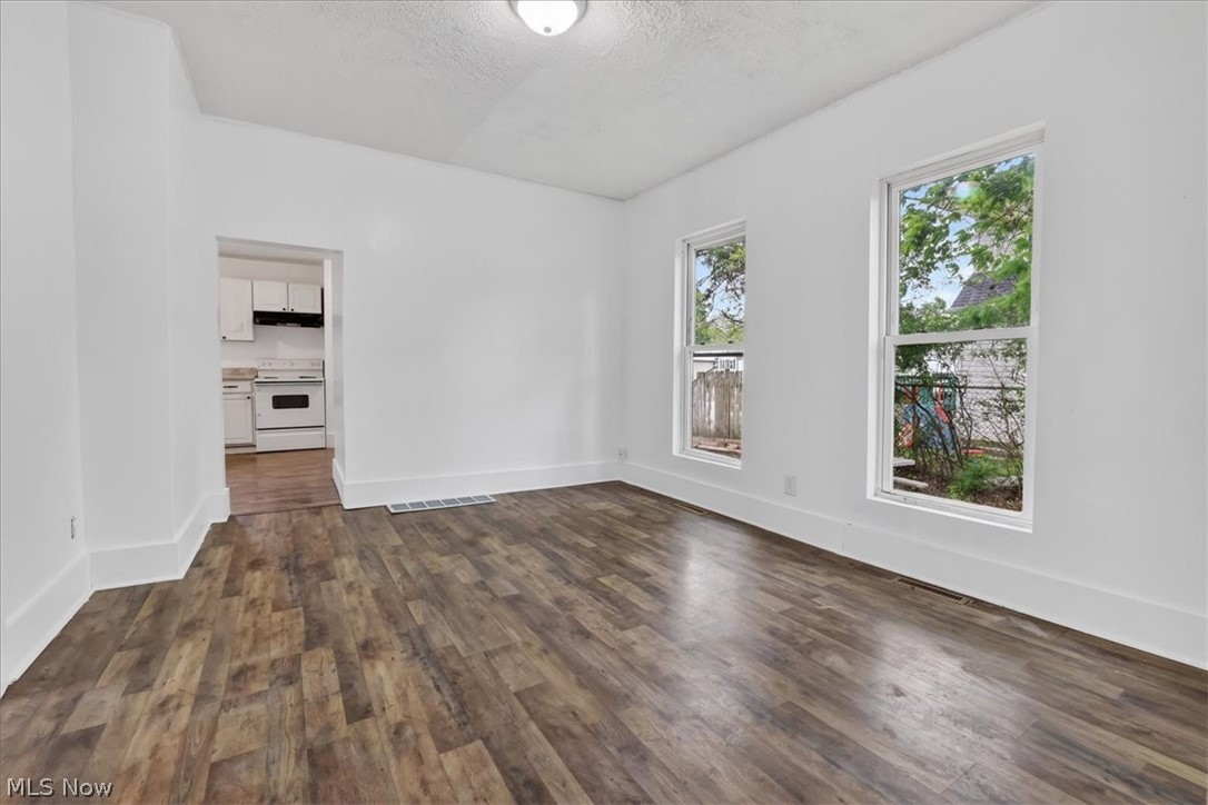 84 Curtis Avenue Newark OH 43055