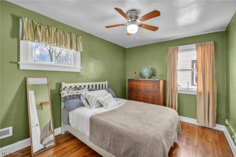 2902 Marmore Avenue Parma OH 44134