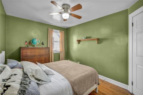 2902 Marmore Avenue Parma OH 44134