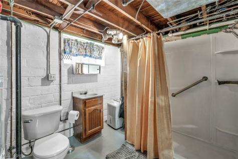2902 Marmore Avenue Parma OH 44134