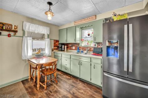 2902 Marmore Avenue Parma OH 44134