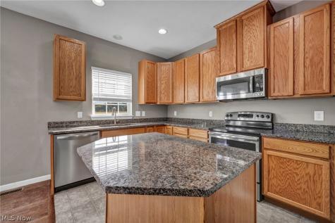 9092 Stonegate Circle North Ridgeville OH 44039