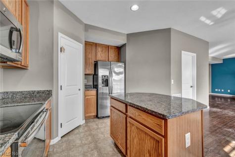 9092 Stonegate Circle North Ridgeville OH 44039