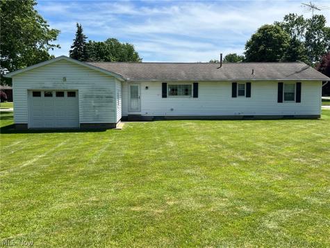 1018 Foxmoor Lane Ashland OH 44805