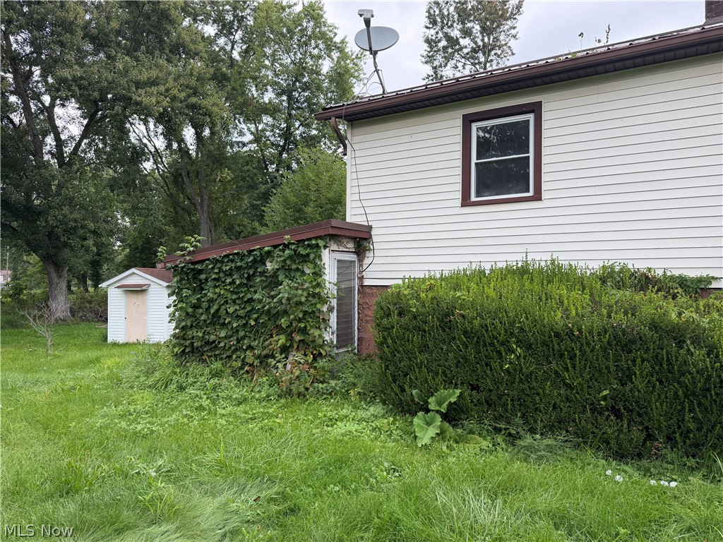 1202 N Uhrich Street Uhrichsville OH 44683