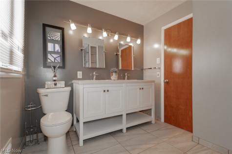 2784 Burden Drive Parma OH 44134