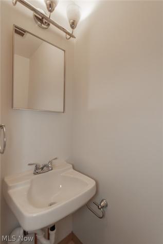 2784 Burden Drive Parma OH 44134