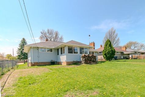 2784 Burden Drive Parma OH 44134