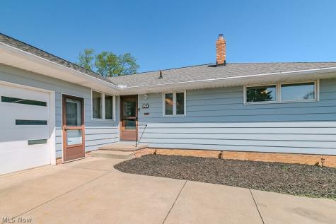 2784 Burden Drive Parma OH 44134