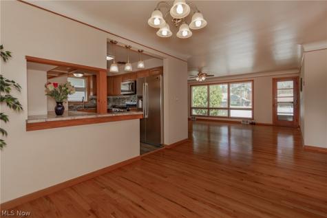 2784 Burden Drive Parma OH 44134
