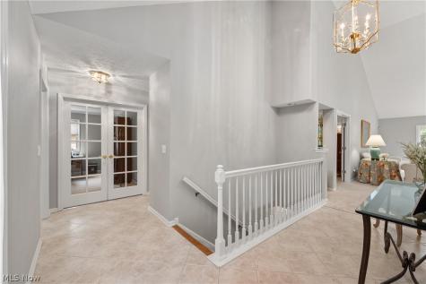 2137 Waters Edge Drive Westlake OH 44145