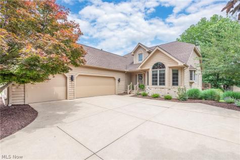 2137 Waters Edge Drive Westlake OH 44145