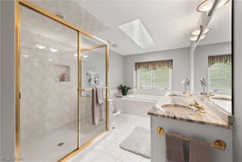 2137 Waters Edge Drive Westlake OH 44145
