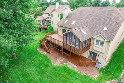 2137 Waters Edge Drive Westlake OH 44145