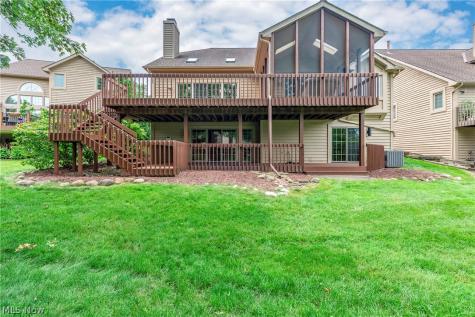 2137 Waters Edge Drive Westlake OH 44145