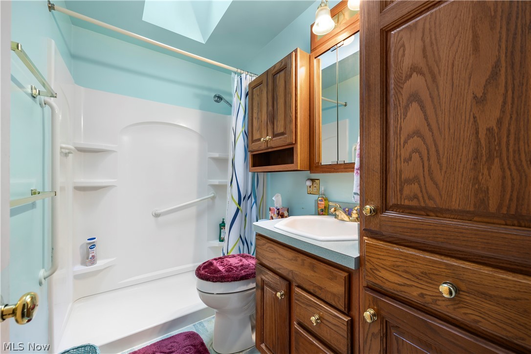 166 Caroline Street Elyria OH 44035