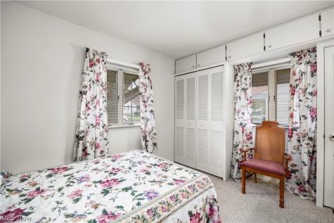 166 Caroline Street Elyria OH 44035