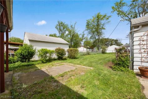 166 Caroline Street Elyria OH 44035